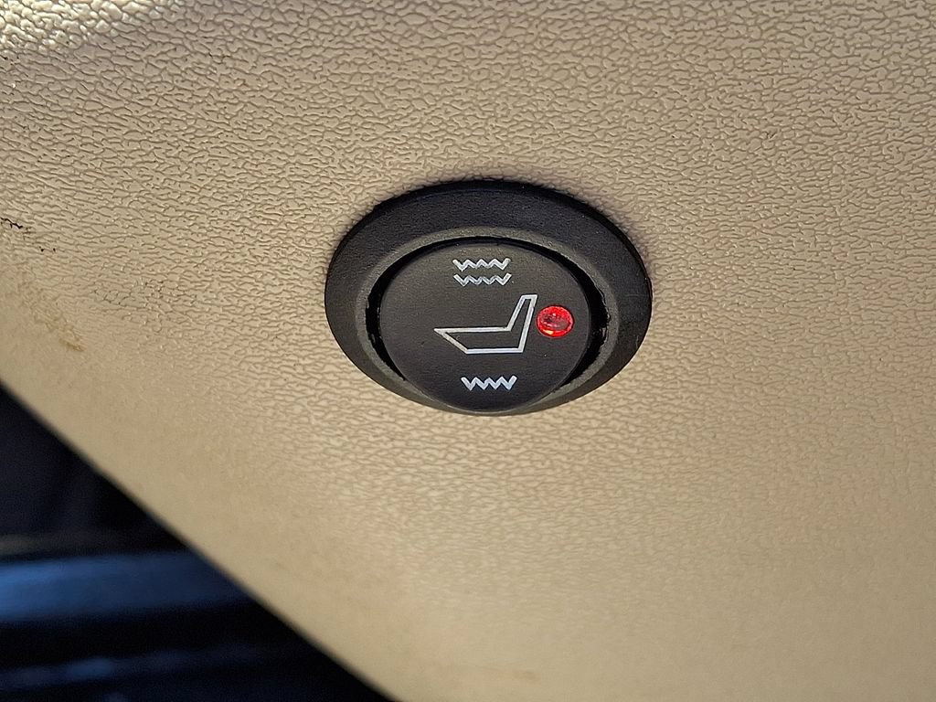 Used 2015 Nissan Rogue S AWD/4WD image 24