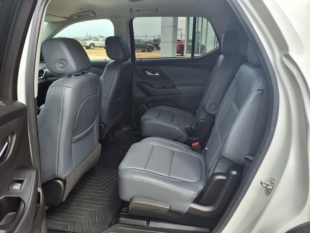 Used 2020 Chevrolet Traverse LT w/ LT Premium Package image 24