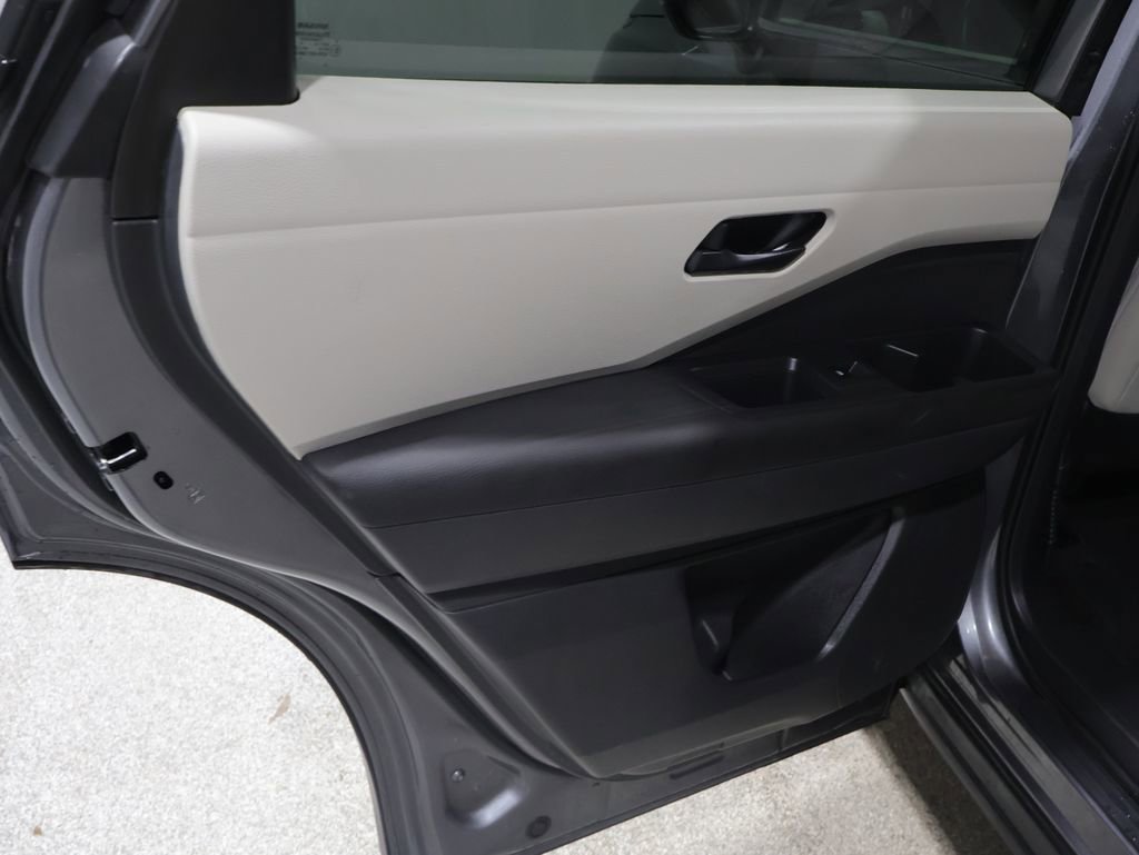 Used 2023 Nissan Pathfinder SV w/ Cargo Package image 18