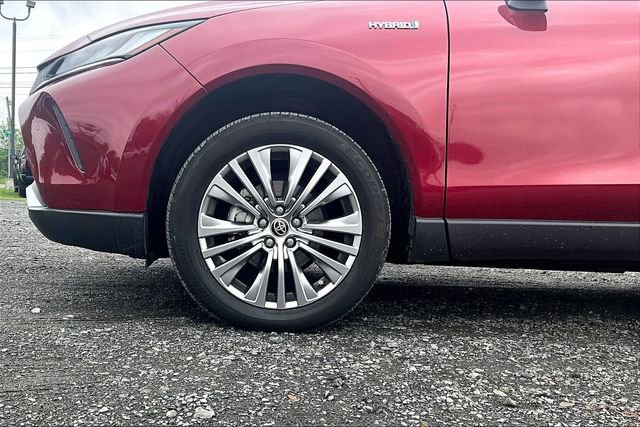 Used 2021 Toyota Venza XLE w/ Softex Package image 10