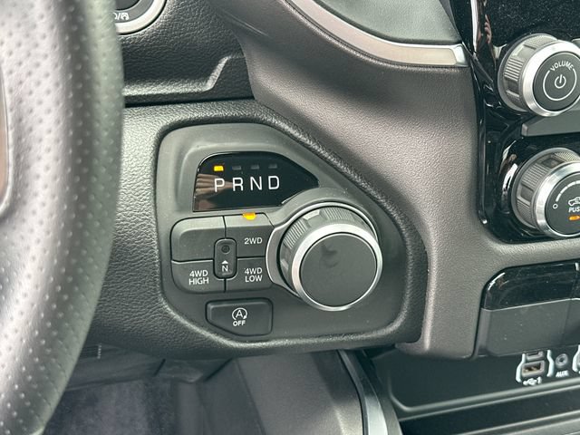 New 2026 RAM 1500 Express AWD/4WD image 21