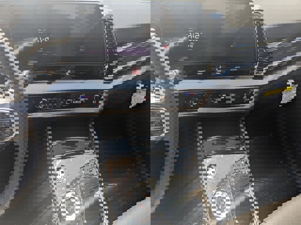 New 2024 Kia Sportage EX image 16