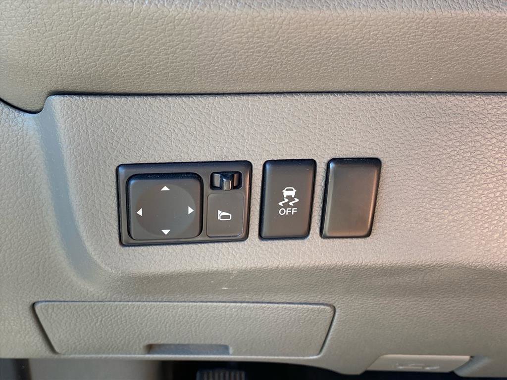 Used 2018 Nissan NV 3500 S RWD image 19