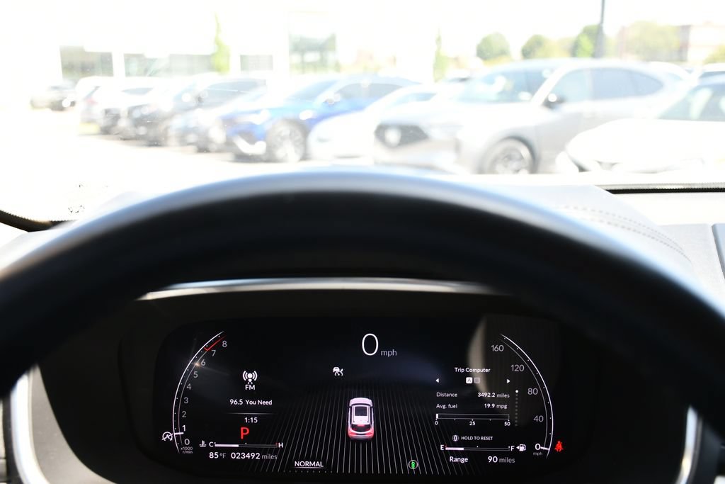 Used 2025 Acura MDX FWD w/ Technology Package image 17