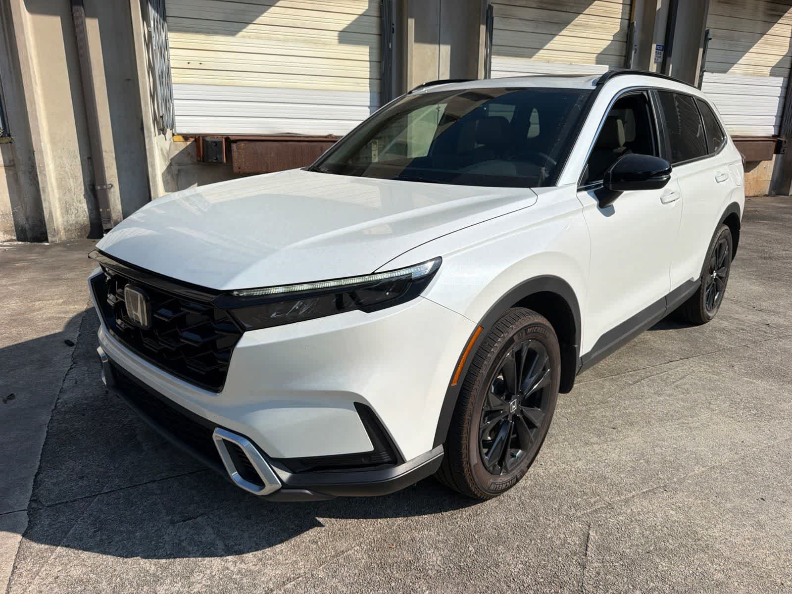 Used 2024 Honda CR-V Sport Touring image 2