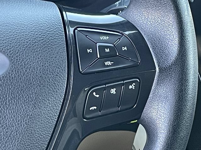 Used 2017 Ford Explorer FWD image 12