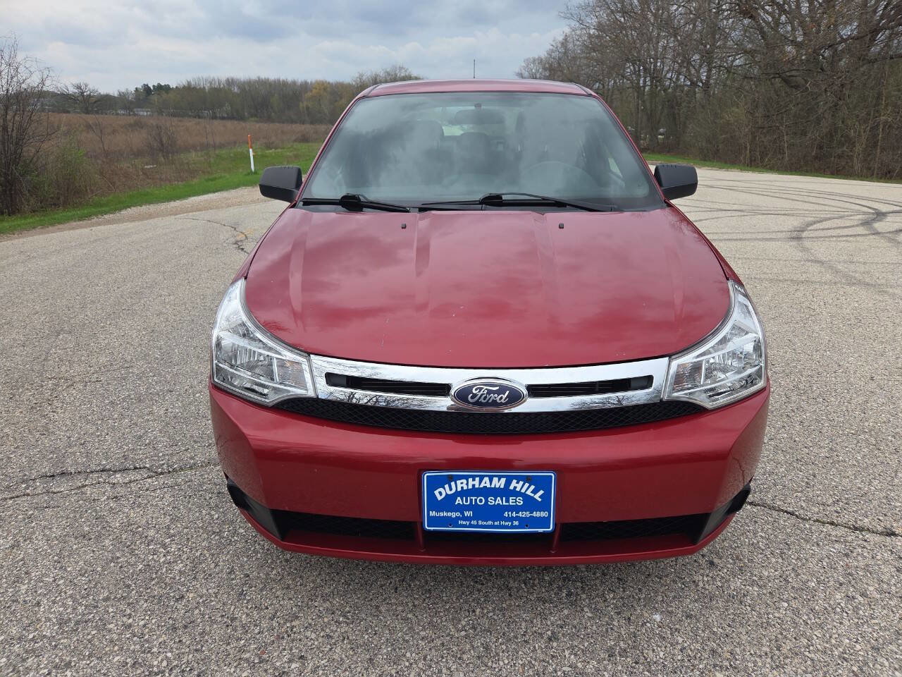 Used 2010 Ford Focus SE image 9