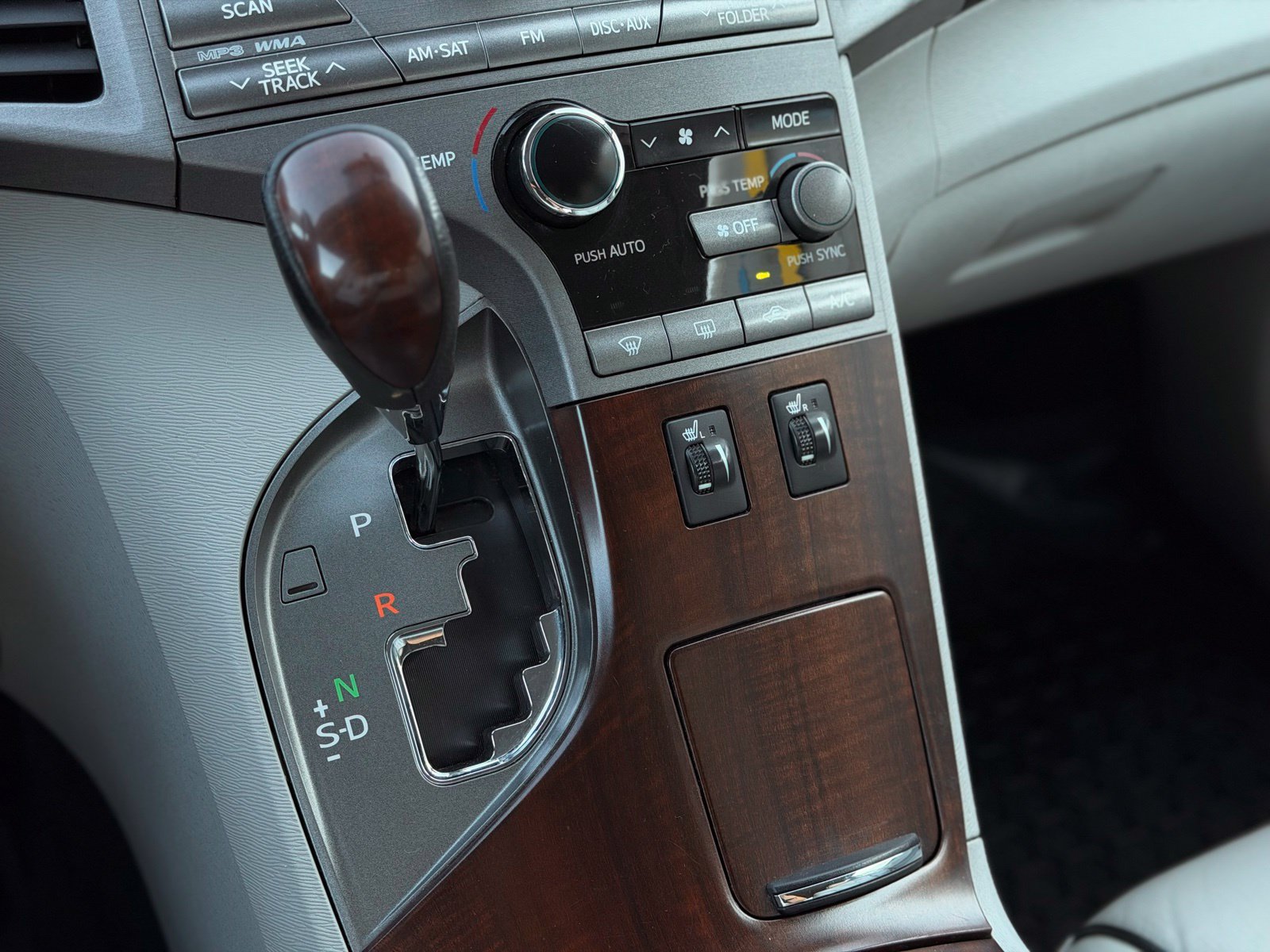 Used 2009 Toyota Venza FWD image 36