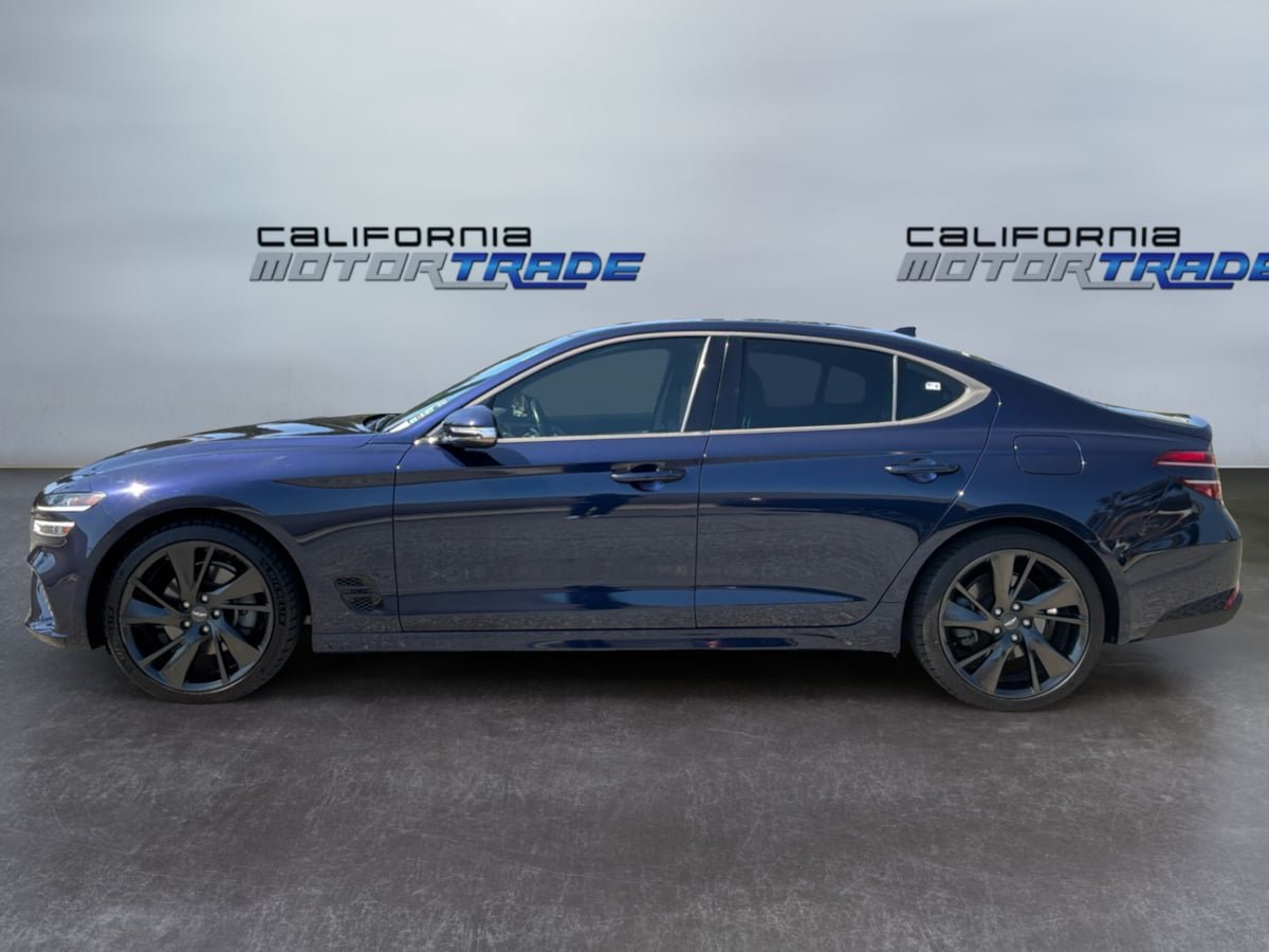 Used 2023 Genesis G70 2.0T w/ Sport Prestige Package RWD image 8
