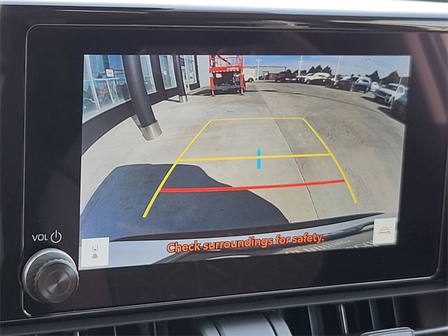 Used 2025 Toyota RAV4 XLE image 27