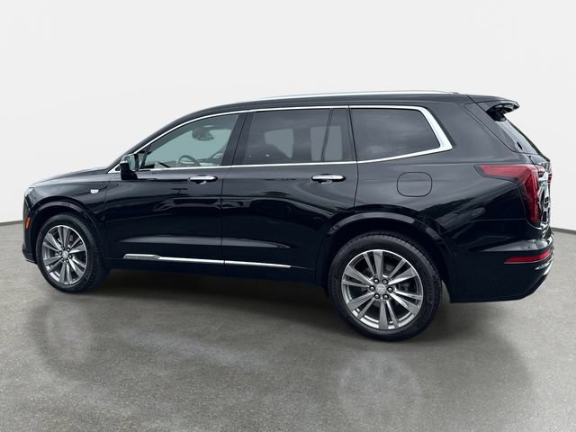 Used 2021 Cadillac XT6 Premium Luxury w/ Platinum Package AWD/4WD image 3