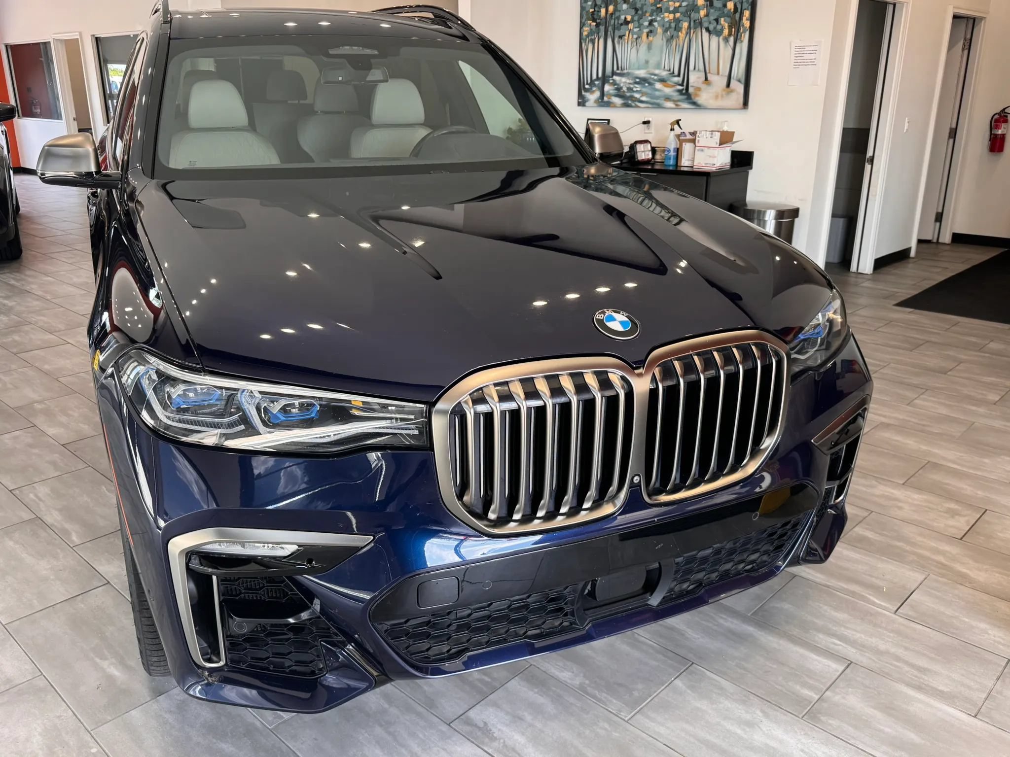 Used 2020 BMW X7 M50i w/ Dynamic Handling Package AWD/4WD image 7