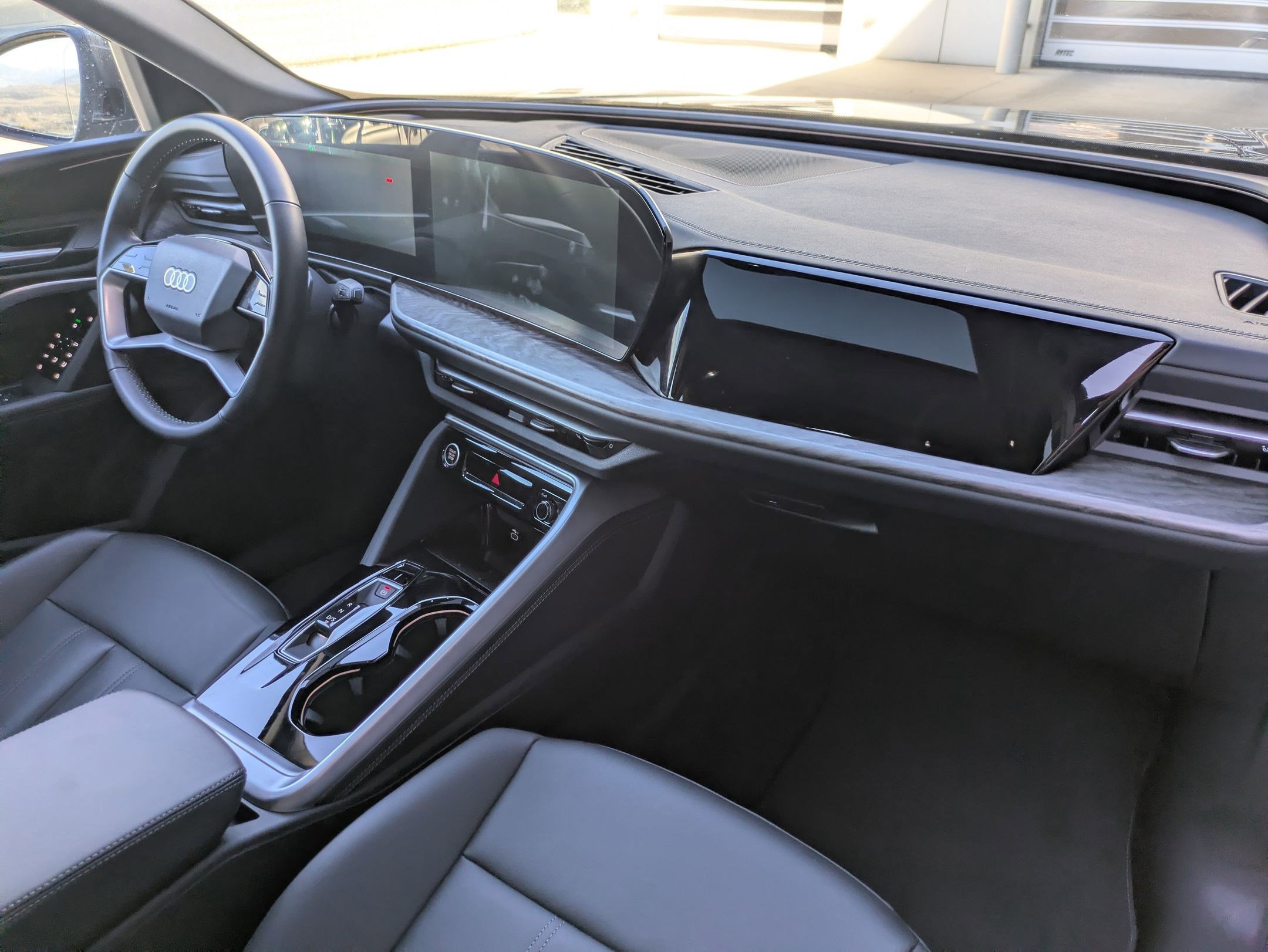 Certified 2025 Audi Q5 Premium w/ Convenience Package image 29