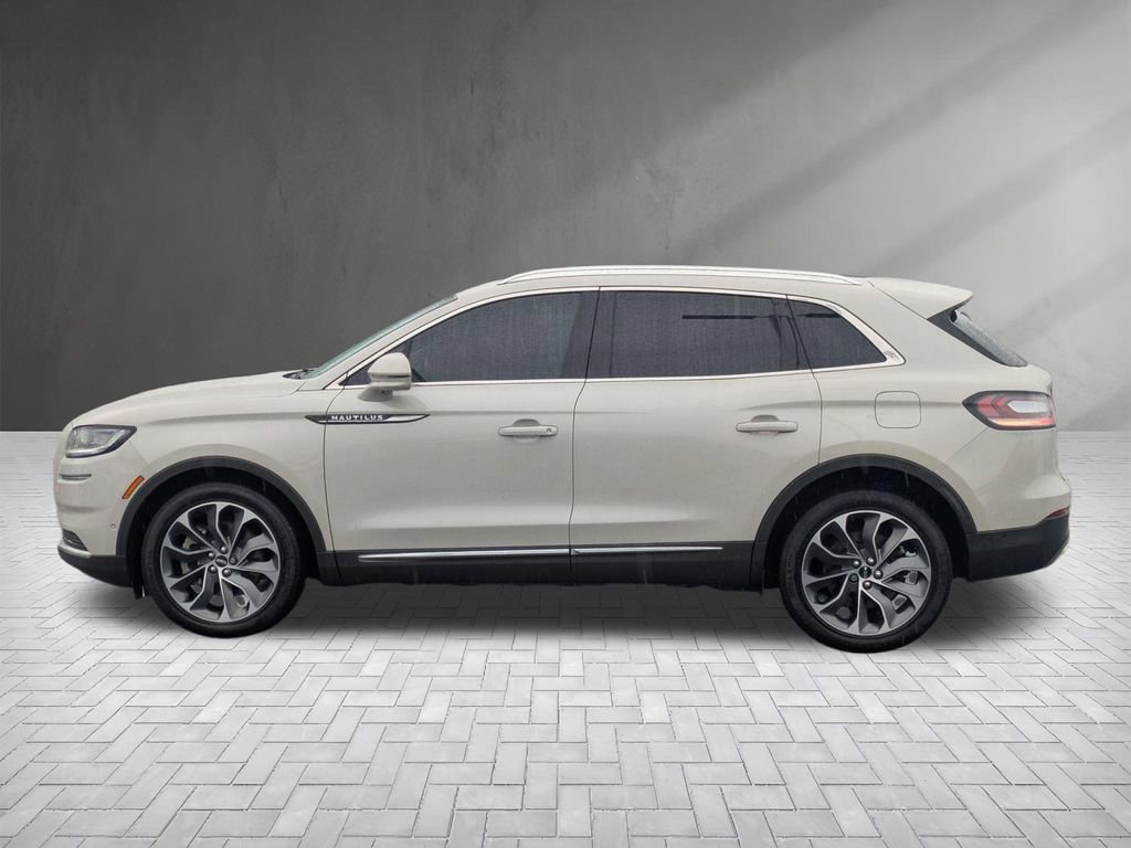 Used 2023 Lincoln Nautilus Reserve w/ Equipment Group 201A image 7
