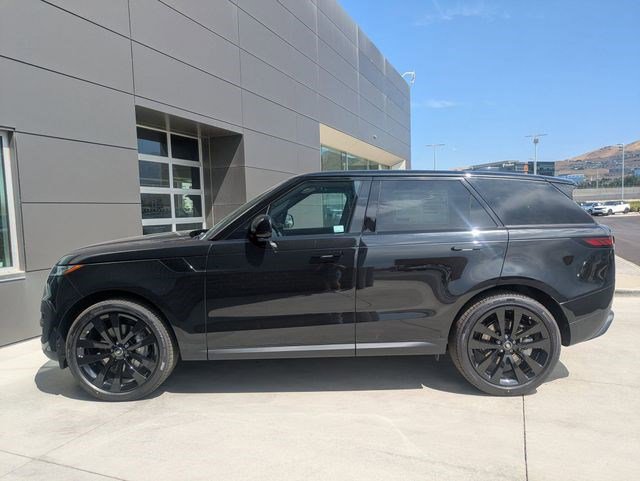 Certified 2025 Land Rover Range Rover Sport SE AWD/4WD image 11