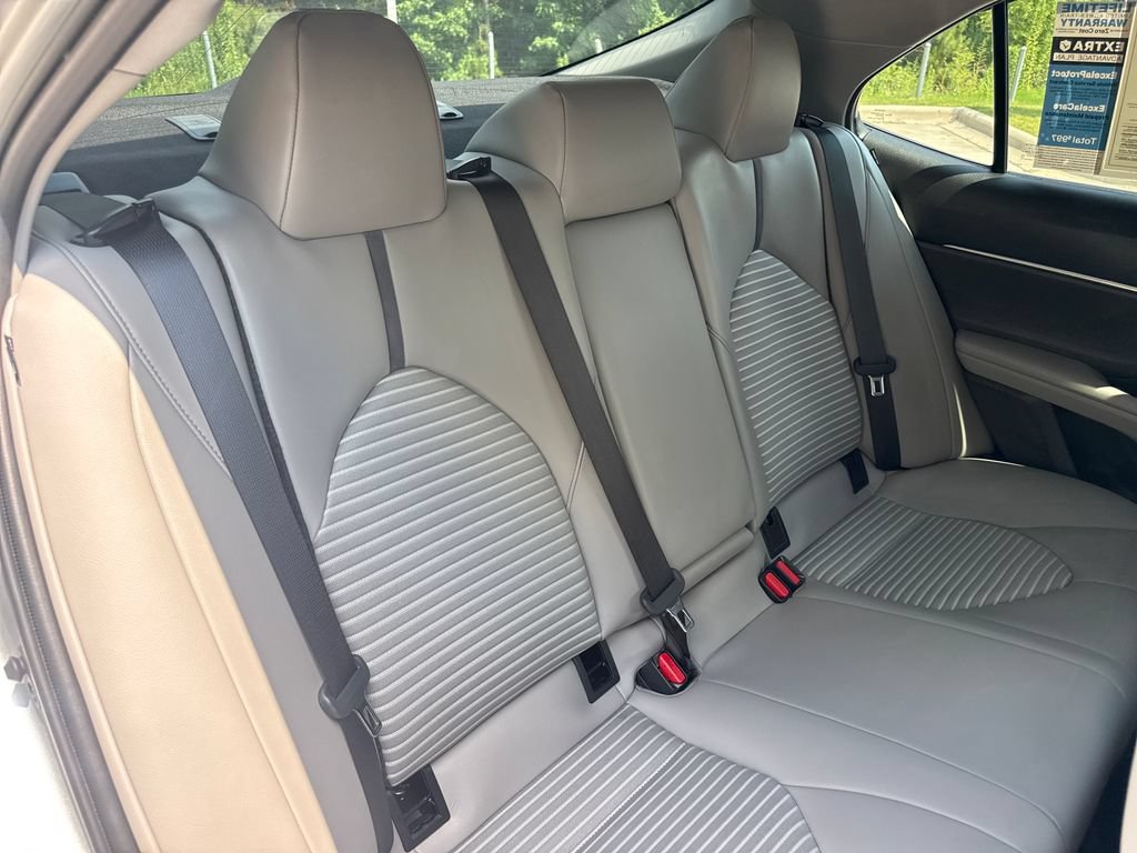Used 2024 Toyota Camry SE FWD image 34