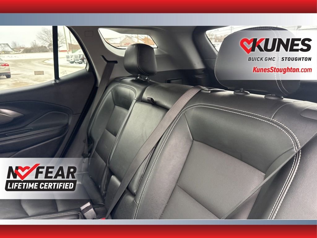 Used 2024 GMC Terrain SLT image 34