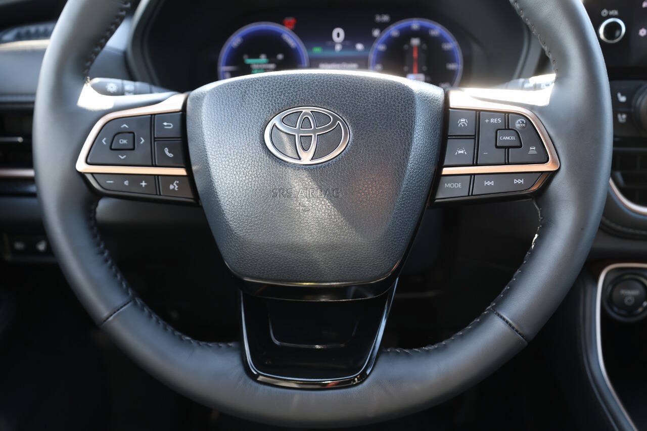 Used 2026 Toyota Grand Highlander AWD Hybrid image 19