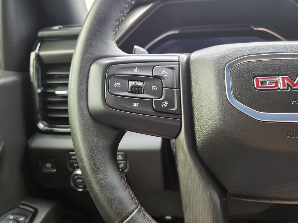Used 2024 GMC Sierra 1500 AT4 w/ Technology Package AWD/4WD image 18