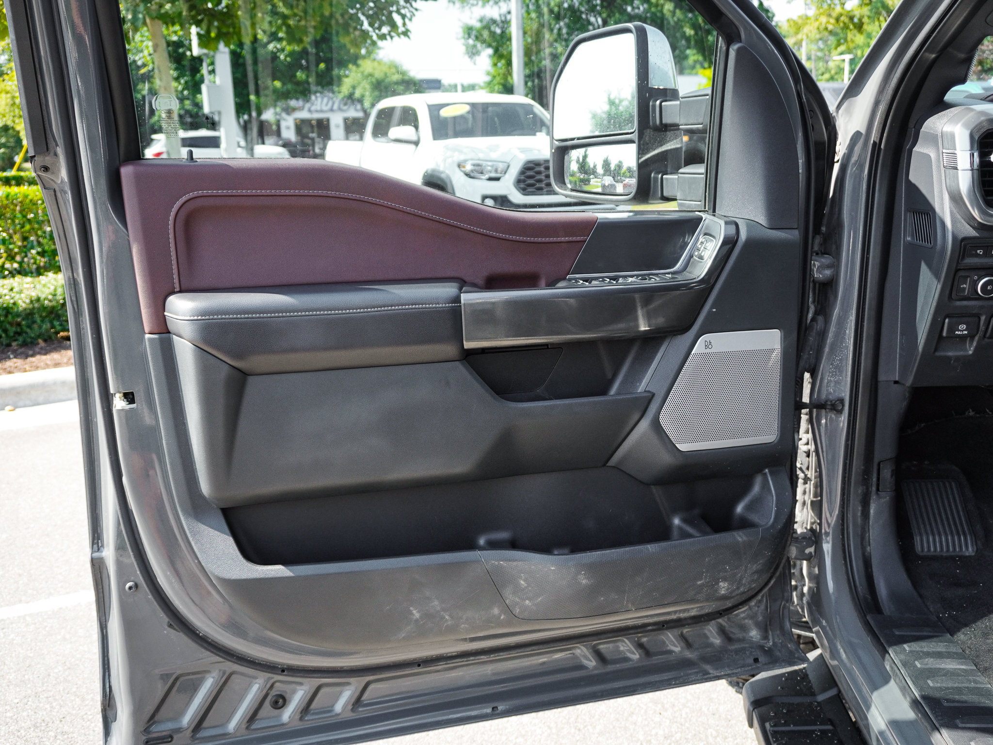 Used 2021 Ford F150 Lariat w/ Equipment Group 502A High AWD/4WD image 14