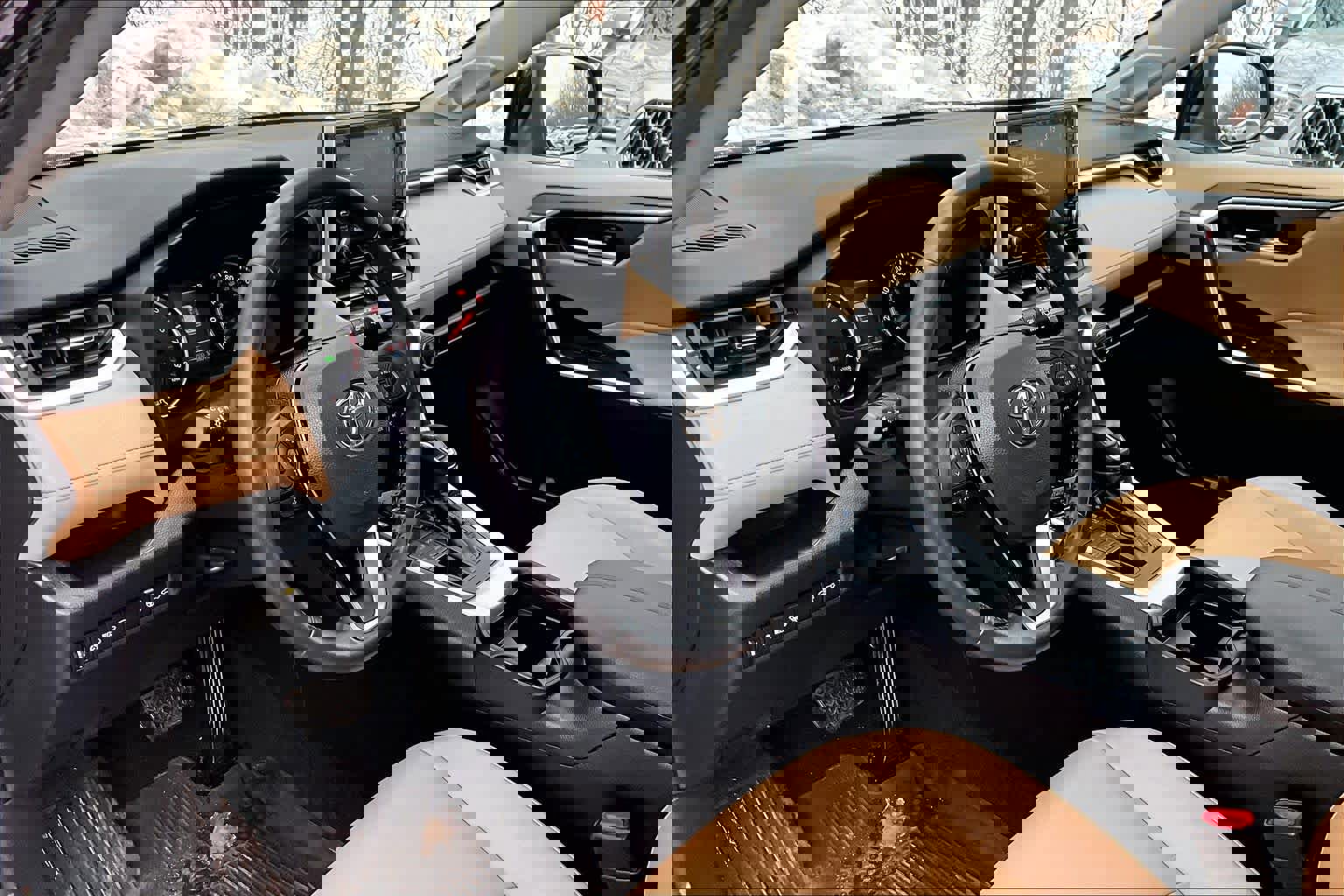 Certified 2021 Toyota RAV4 XLE Premium image 17