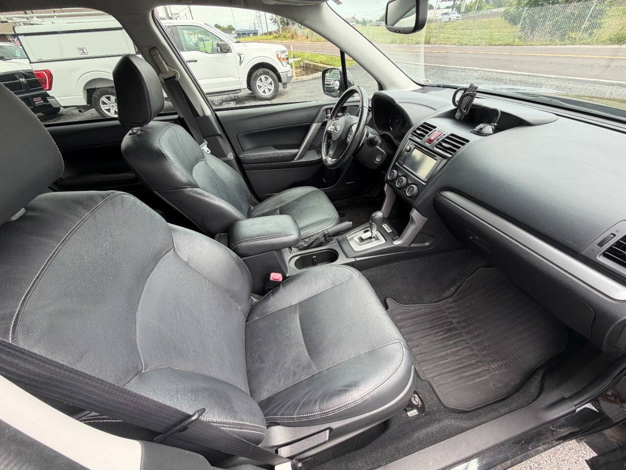 Used 2014 Subaru Forester 2.0XT Touring AWD/4WD image 10
