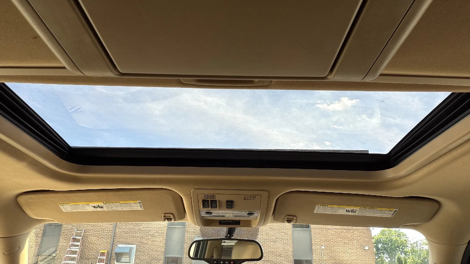 Used 2014 Chevrolet Suburban LTZ AWD/4WD image 32