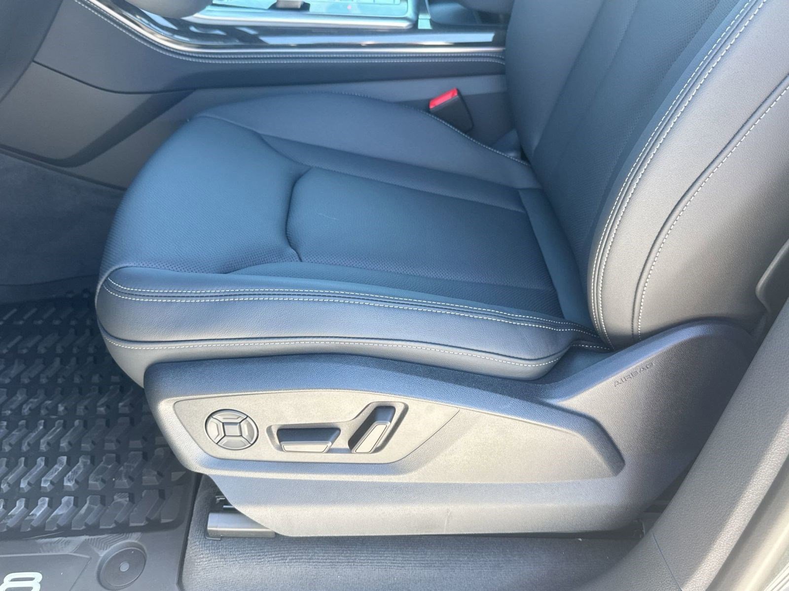 New 2026 Audi Q8 Premium Plus AWD/4WD image 14