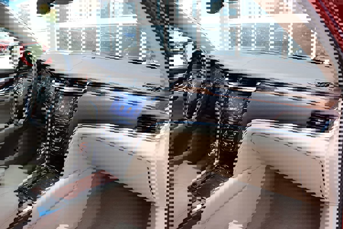 Used 2014 Cadillac XTS Premium image 14