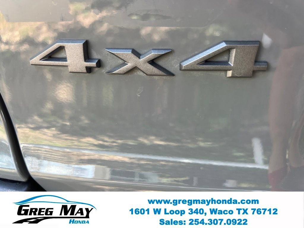Used 2022 Jeep Cherokee Trailhawk w/ Premium Leather Package AWD/4WD image 16
