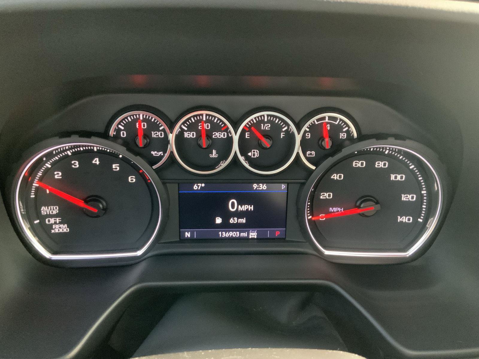Used 2021 Chevrolet Tahoe Z71 w/ Luxury Package AWD/4WD image 18