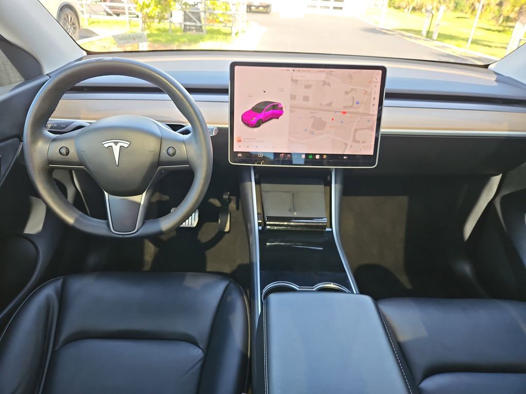 Used 2021 Tesla Model Y Long Range image 8