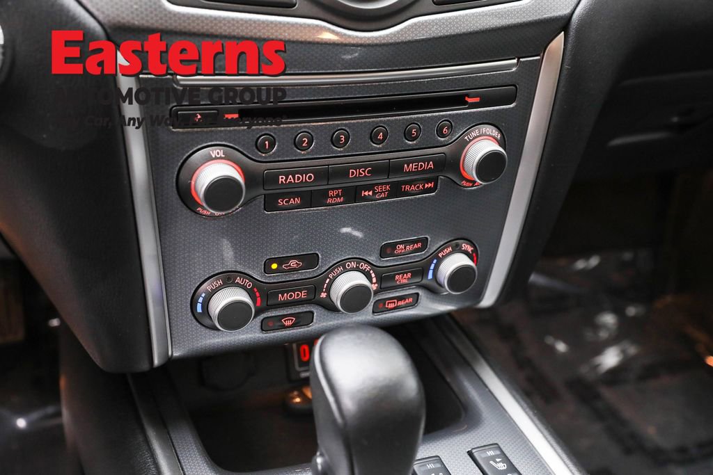 Used 2020 Nissan Pathfinder SL image 21