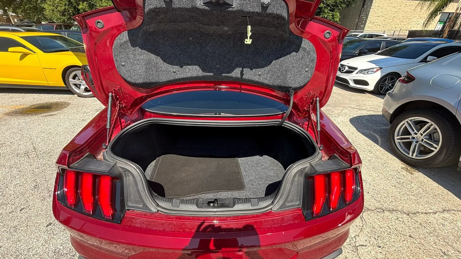 Used 2019 Ford Mustang Coupe RWD image 17