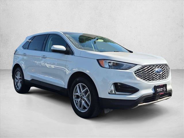 Used 2023 Ford Edge SEL w/ Convenience Package AWD/4WD image 3