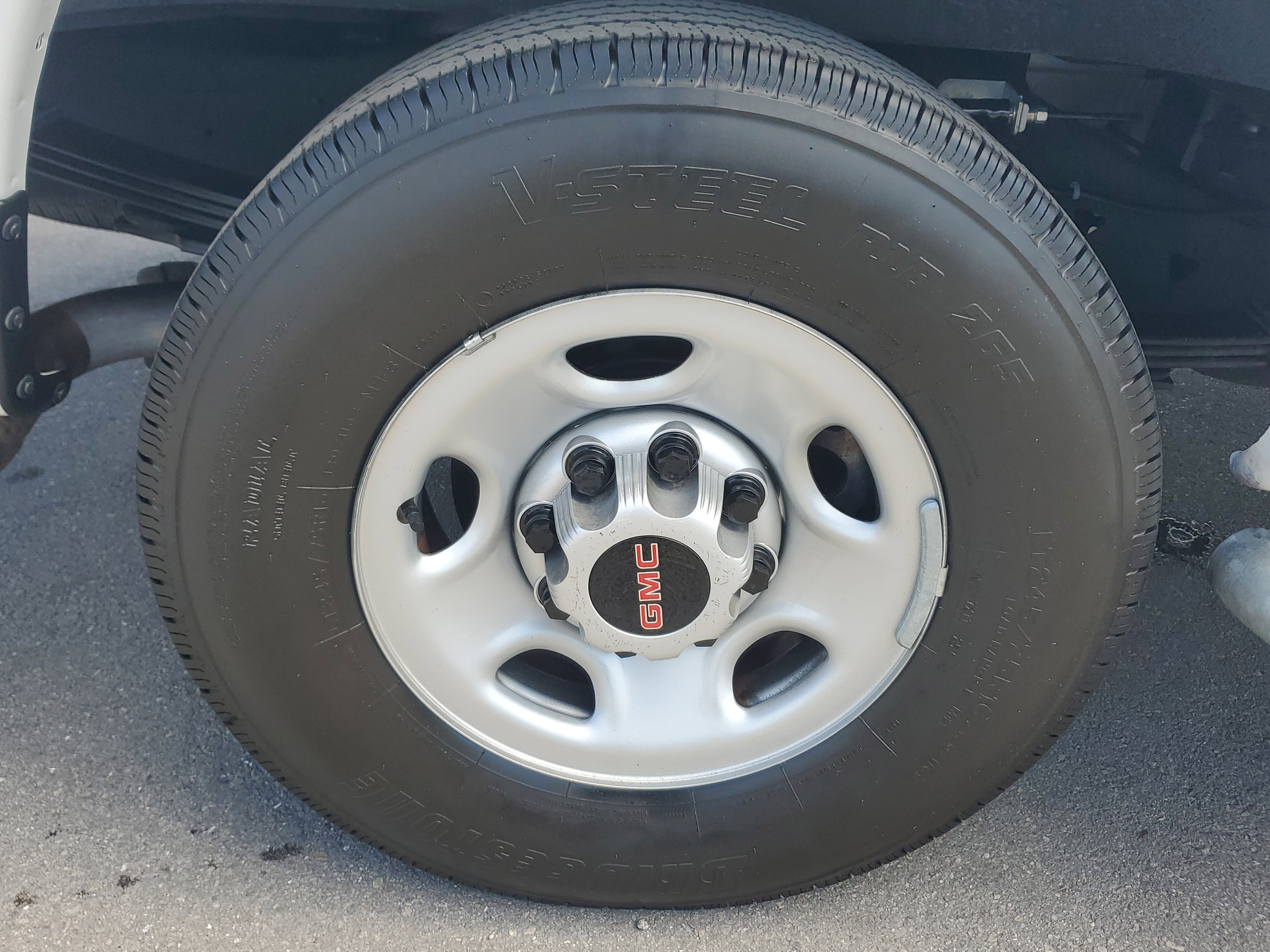 Used 2023 GMC Savana 2500 w/ Driver Convenience Package image 26