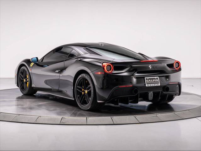 Used 2016 Ferrari 488 GTB RWD image 3