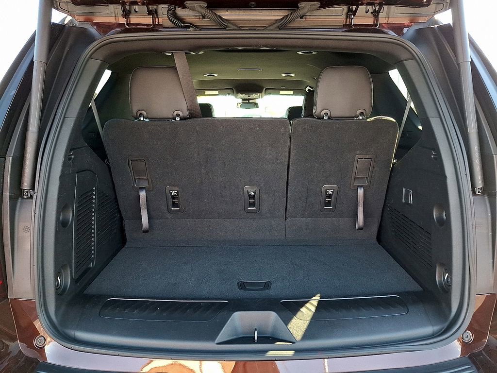 Used 2023 GMC Yukon SLT image 28