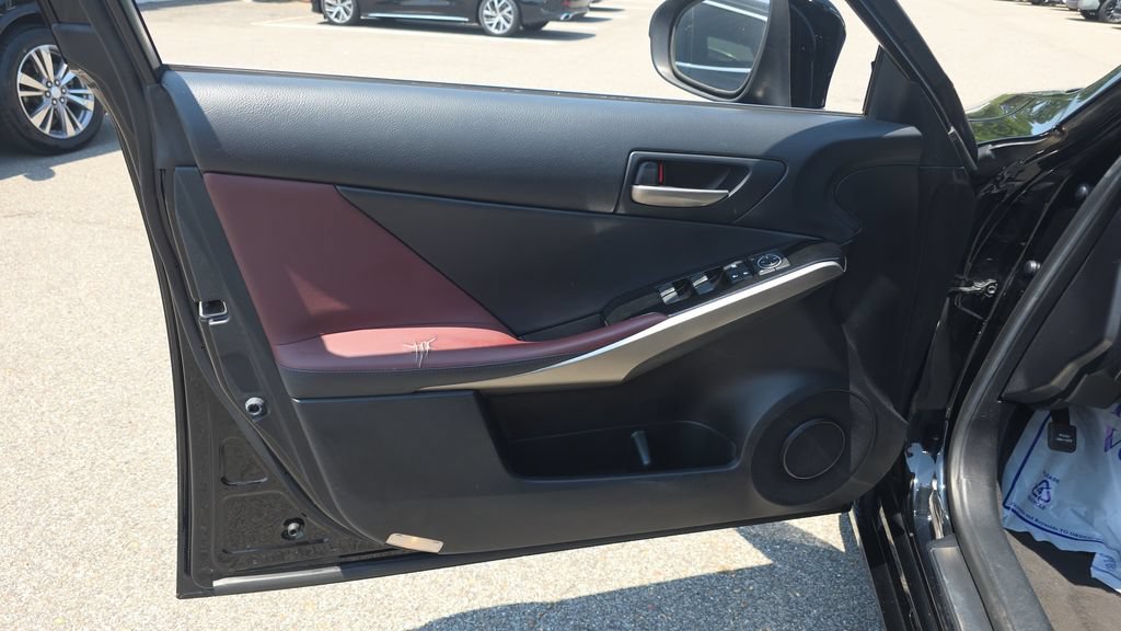 Used 2018 Lexus IS 300 w/ Accessory Package 2 RWD image 10