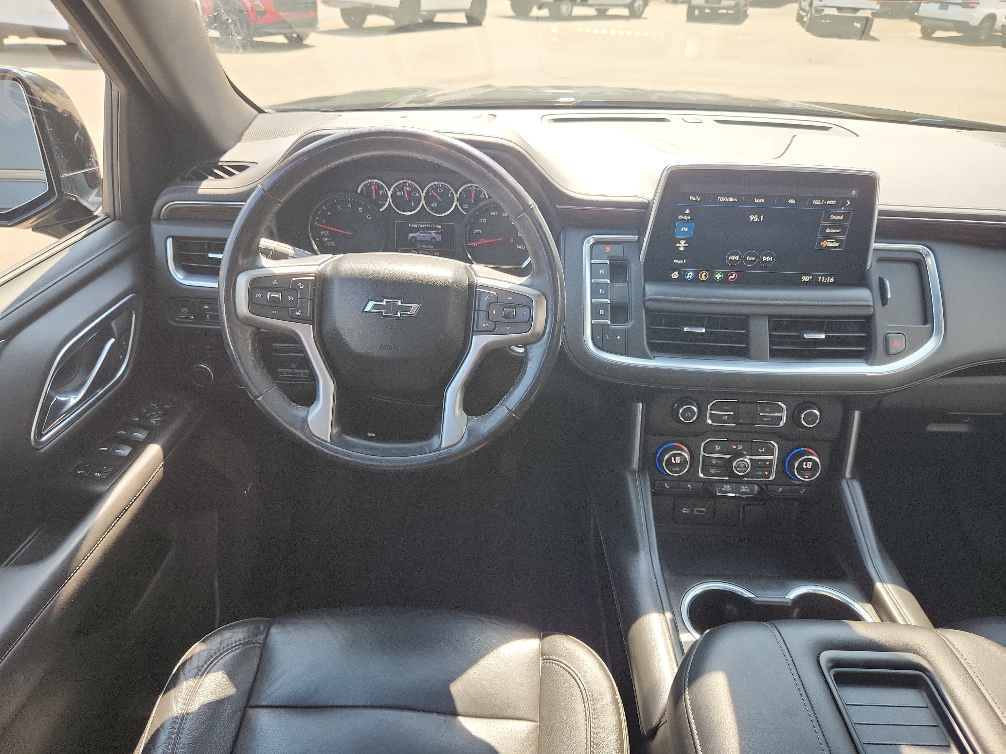 Used 2021 Chevrolet Suburban Z71 w/ Z71 Signature Package AWD/4WD image 36