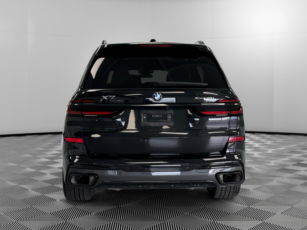 Used 2026 BMW X7 xDrive40i AWD/4WD image 7