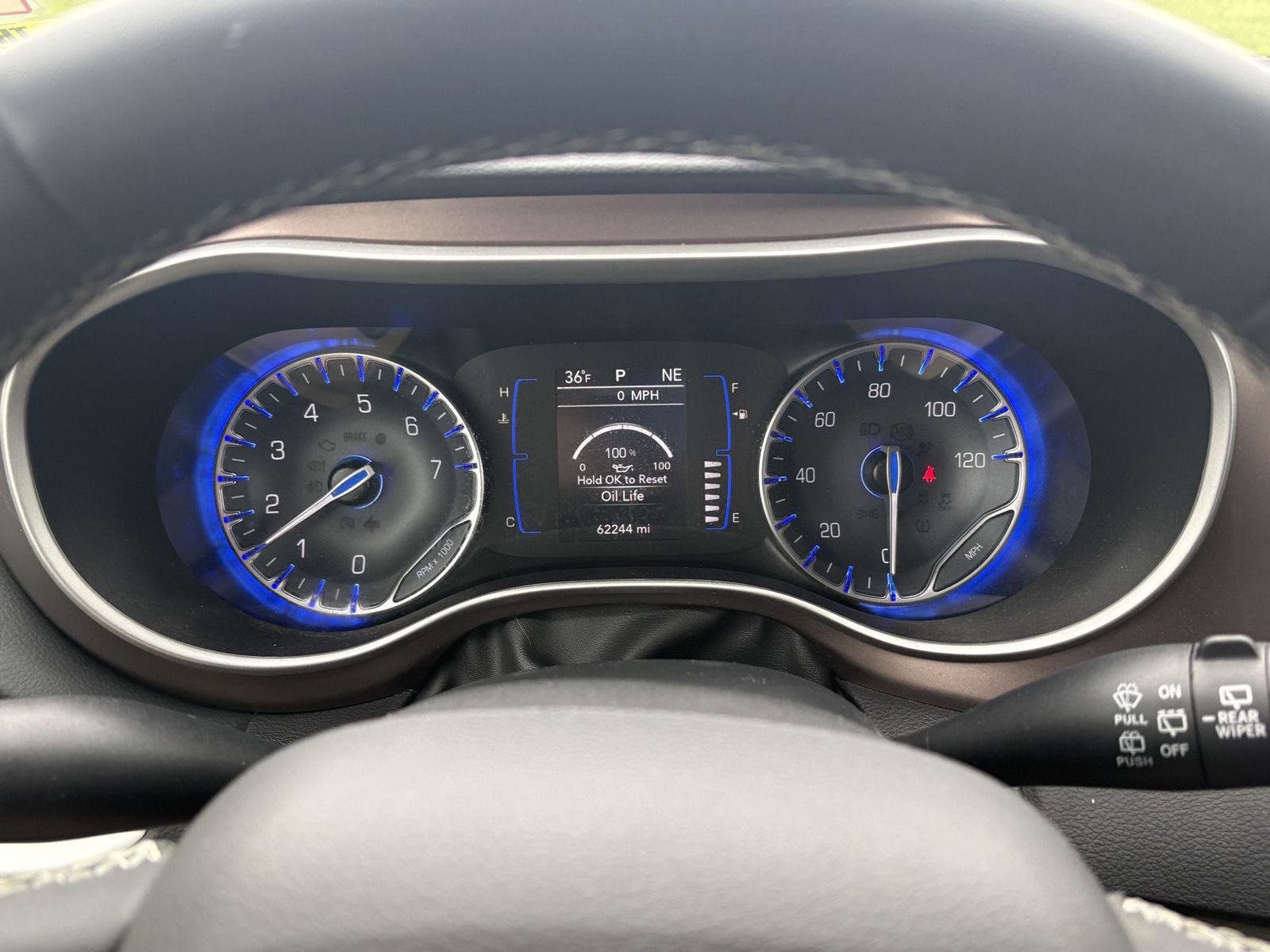 Used 2023 Chrysler Voyager LX image 11