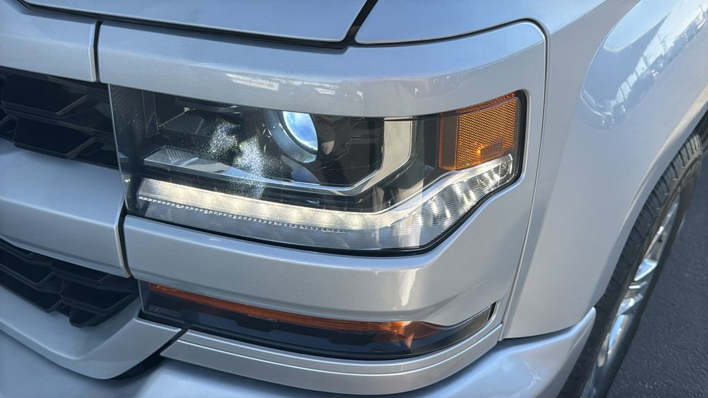 Used 2018 Chevrolet Silverado 1500 Custom w/ Custom Value Package AWD/4WD image 6