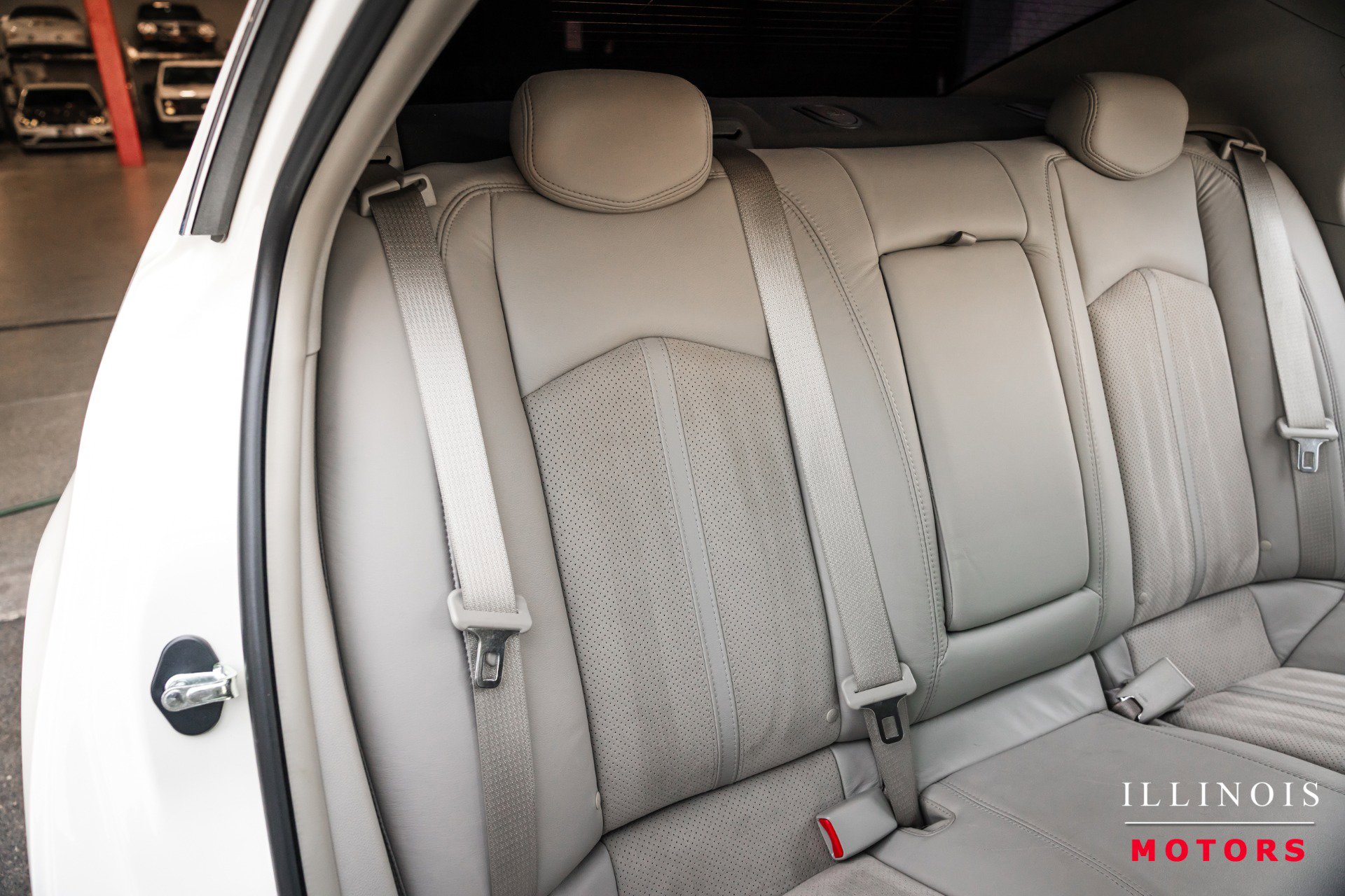 Used 2011 Cadillac CTS V w/ Wood Trim Package RWD image 36