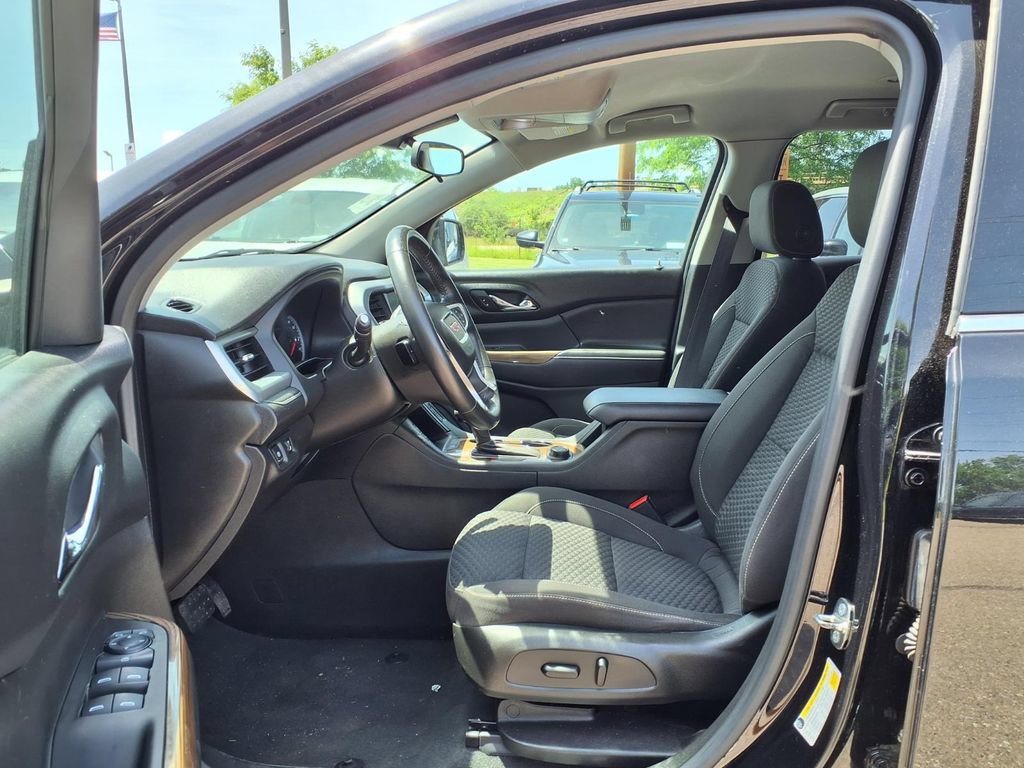 Used 2017 GMC Acadia SLE w/ Driver Alert Package I AWD/4WD image 12