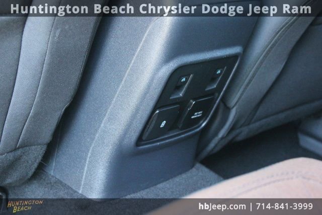 Used 2023 Ford Bronco Outer Banks image 32