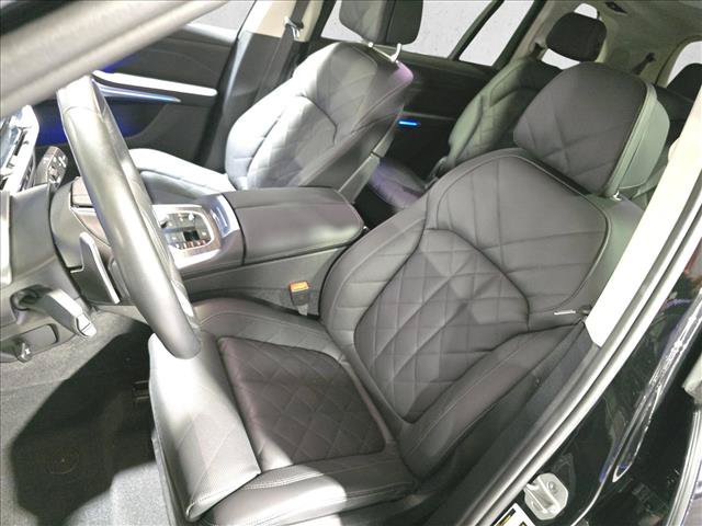 Used 2026 BMW X7 xDrive40i AWD/4WD image 16