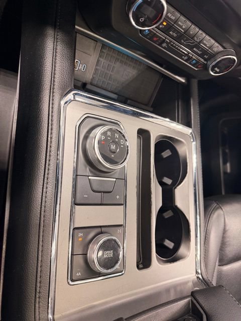 Used 2020 Ford Expedition XLT w/ Equipment Group 202A AWD/4WD image 36
