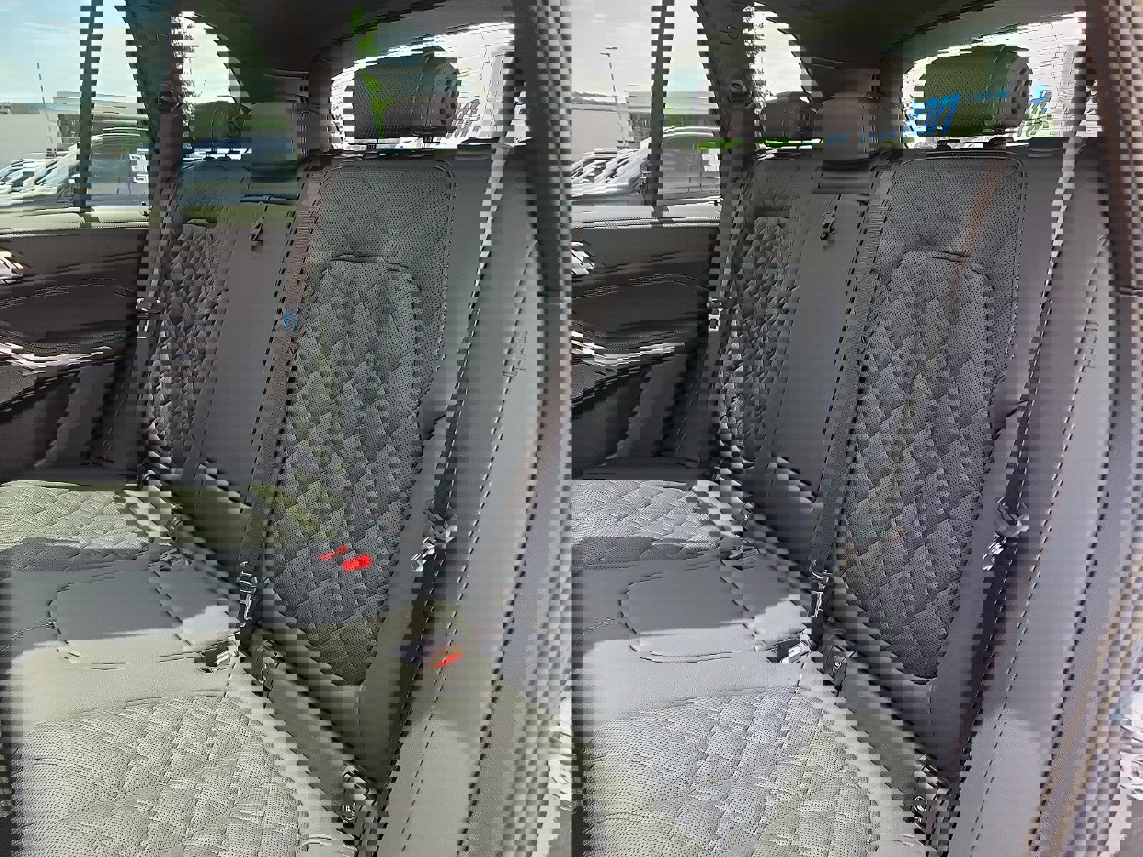 Used 2026 BMW X5 xDrive50e image 5