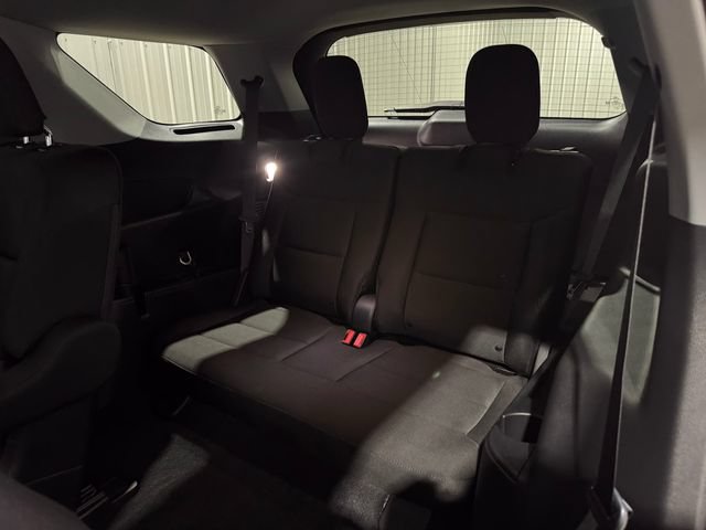 Used 2024 Ford Explorer XLT AWD/4WD image 22